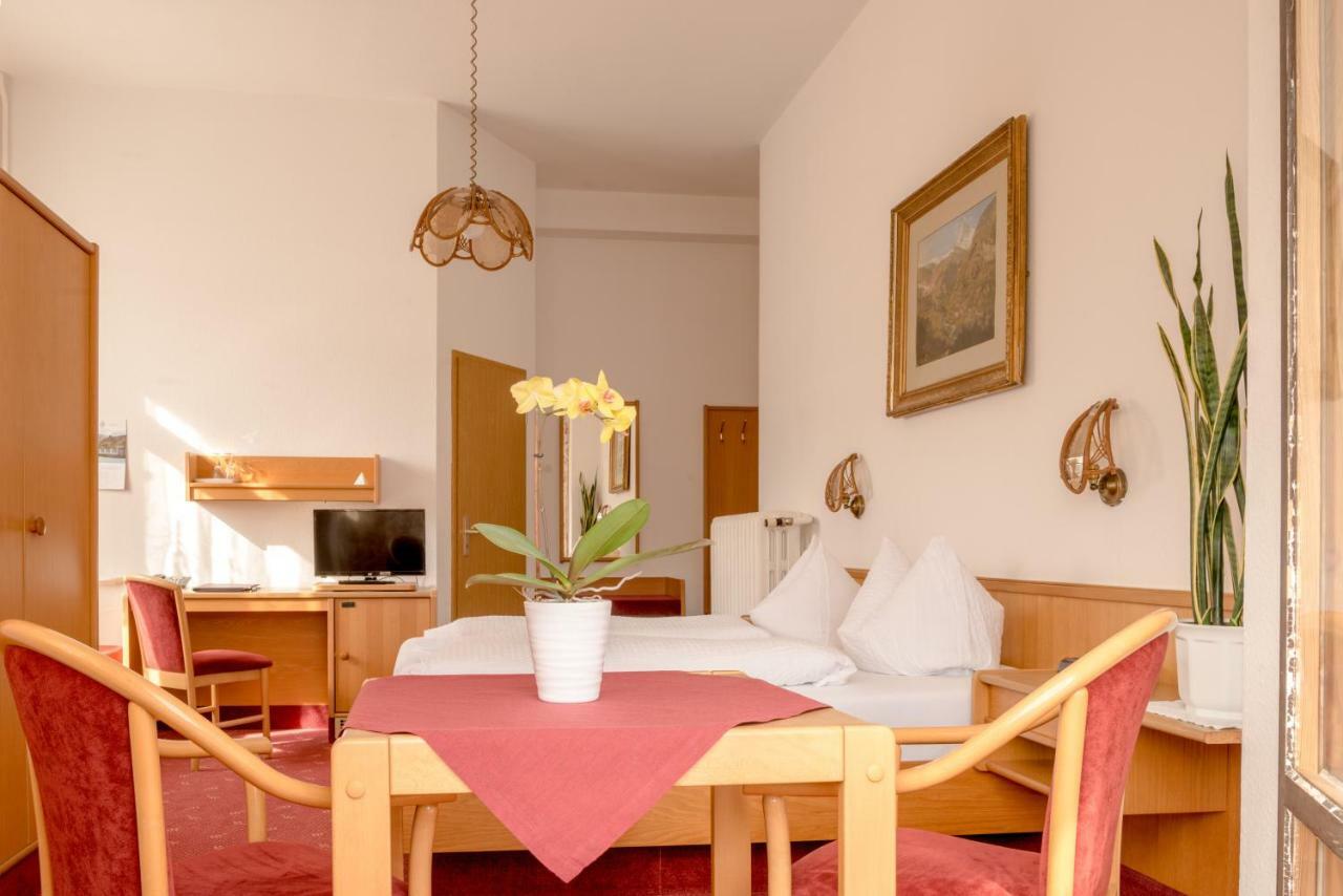 Hotel-Pension Heimburg Bad Elster Bagian luar foto