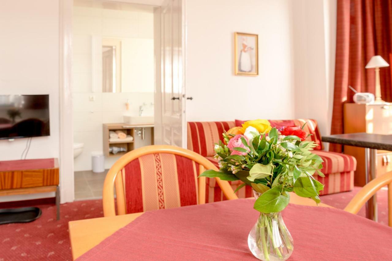 Hotel-Pension Heimburg Bad Elster Bagian luar foto